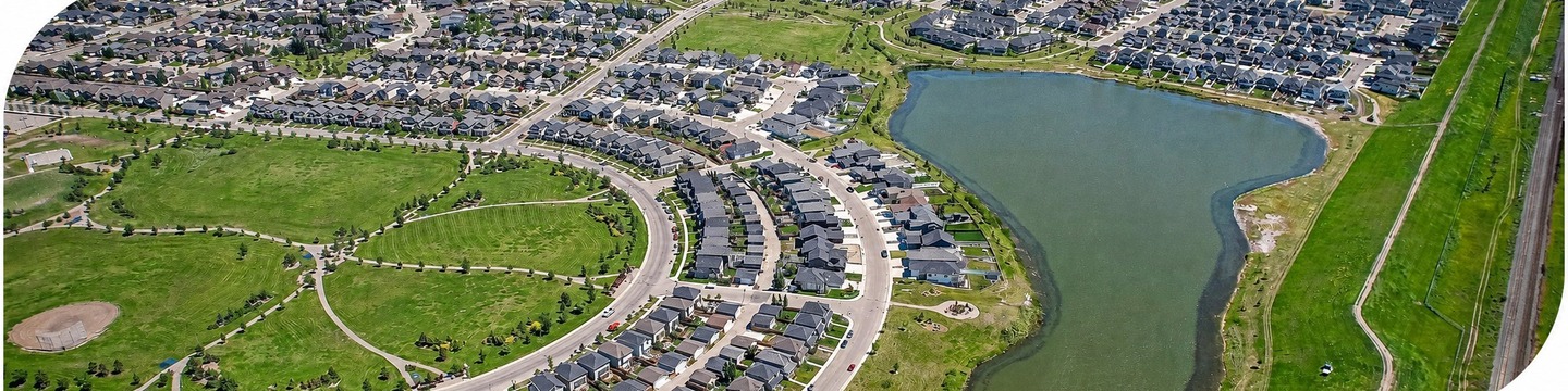 A aerial view of a residential neighbourhood in Saskatoon